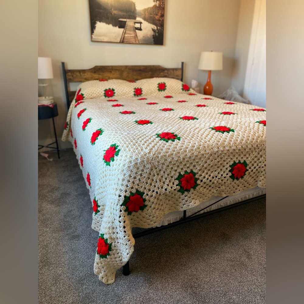 Christmas Poinsettia Crochet Granny Square Afghan Blanket Red, Green, Ivory King - Picture 5 of 14